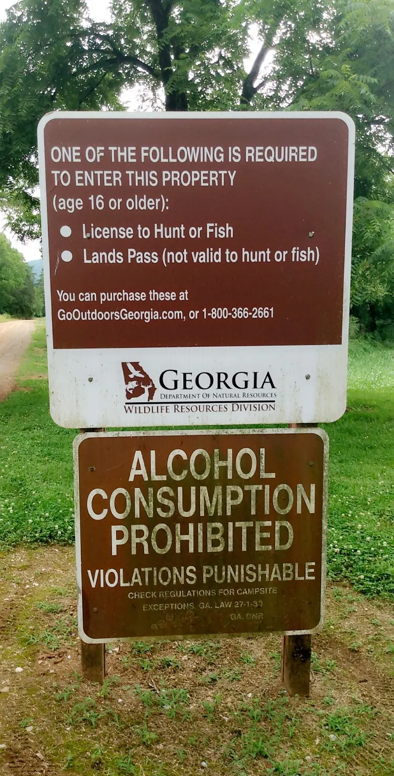 Older Georgia DNR entry-requirement sign from the Blue Hole photo collection; check current rules